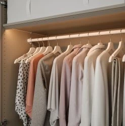 IKEA ÖVERSIDAN LED Wardrobe Lighting Strp W Sensor Dimmable Beige 38 " 12 IKEA ÖVERSIDAN LED Wardrobe Lighting Strp W Sensor Dimmable Beige 38 " -Ikea Armoi outlet store oeversidan led wardrobe lighting strp w sensor dimmable beige 1054705 pe847787 s5